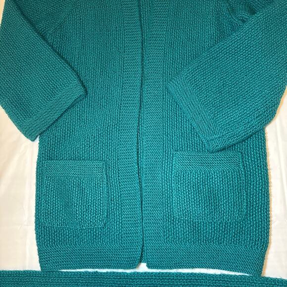 American vintage OOAK Hand knit over sized green belted cardigan size medium - Picture 9 of 14